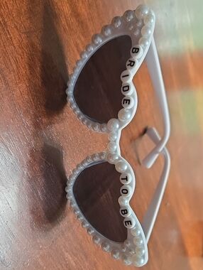 Bride To Be Pearl Heart Sunglasses - White